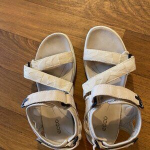 Ecco Sandals size 7 - 7 1/2 US (size 38 EU)